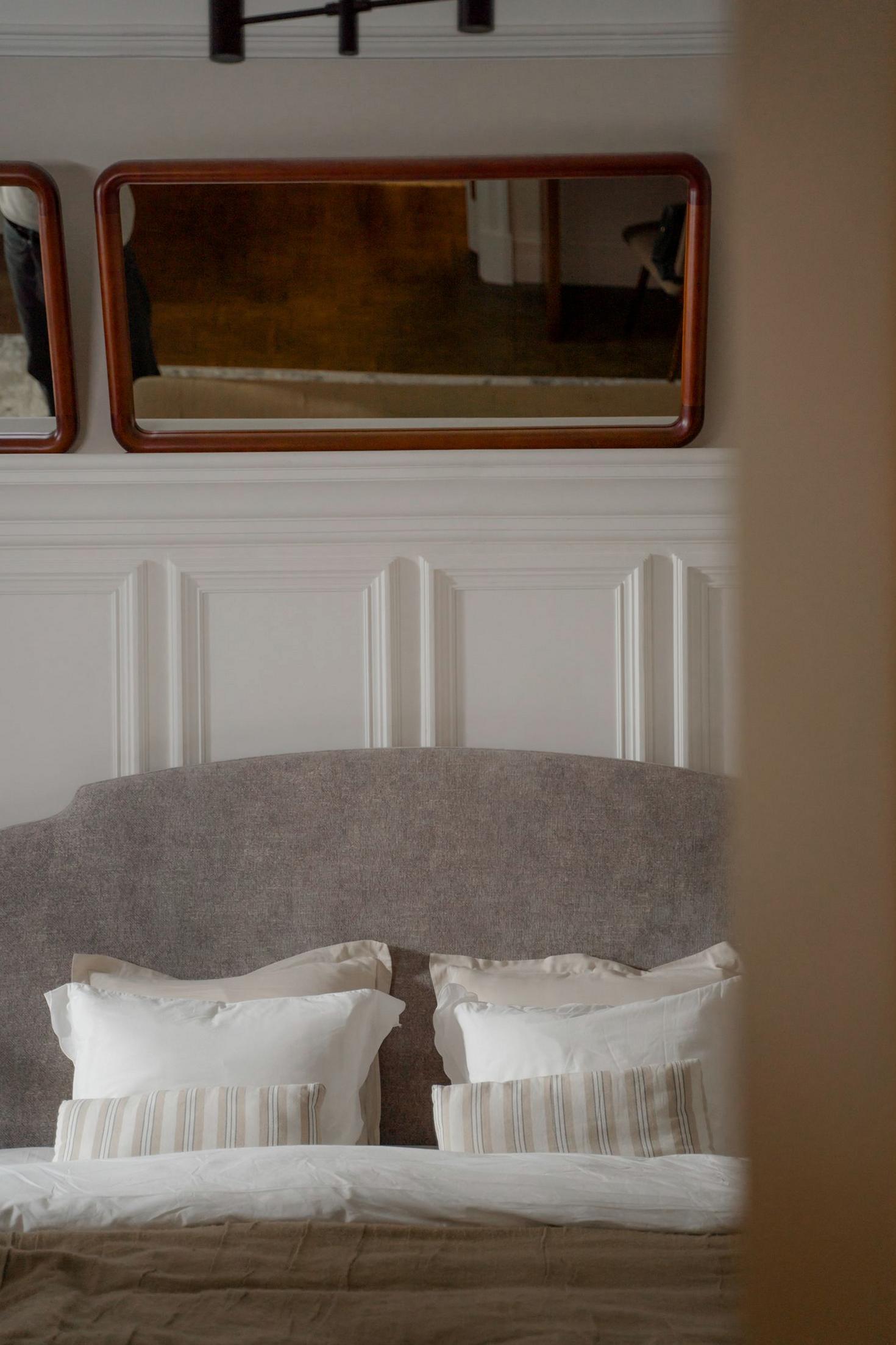 Executive Suite texture